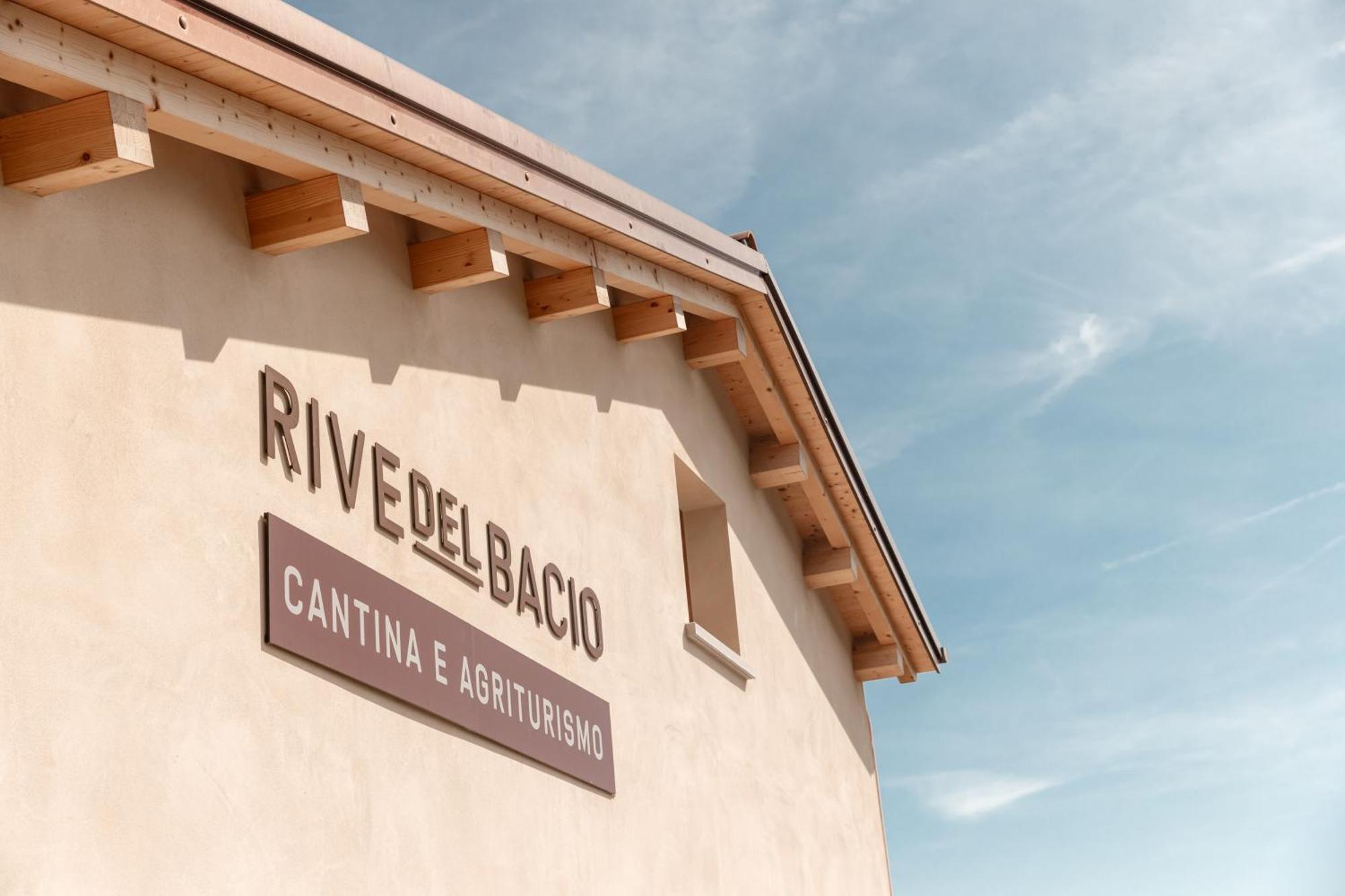 Agriturismo Rive Del Bacio - La Dimora วัลดอบเบียเดเน ภายนอก รูปภาพ