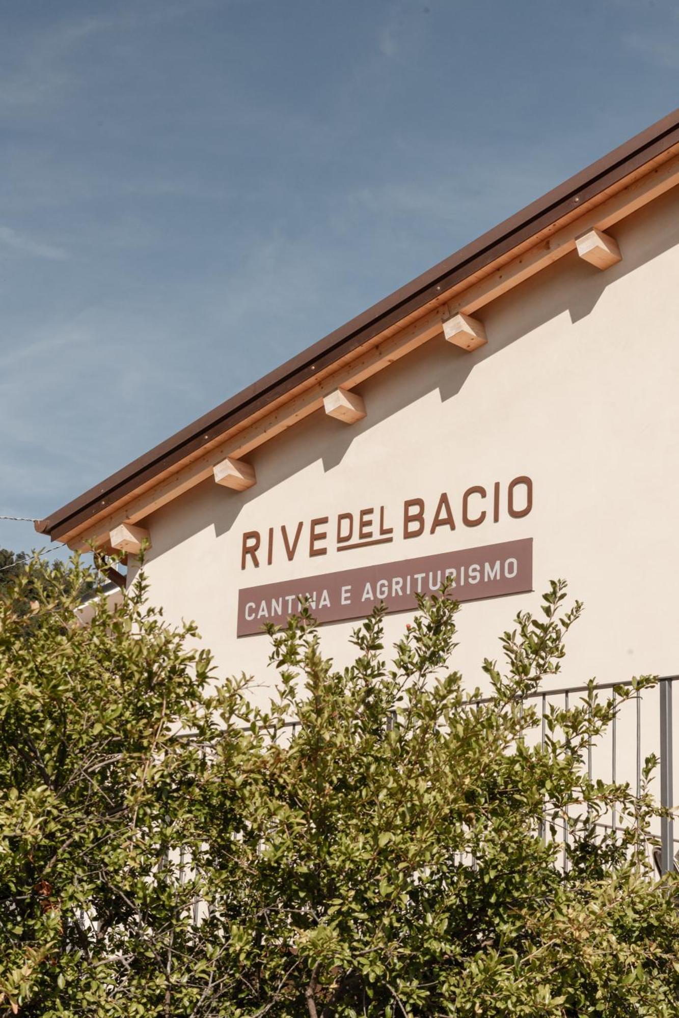 Agriturismo Rive Del Bacio - La Dimora วัลดอบเบียเดเน ภายนอก รูปภาพ
